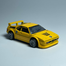 BMW M1